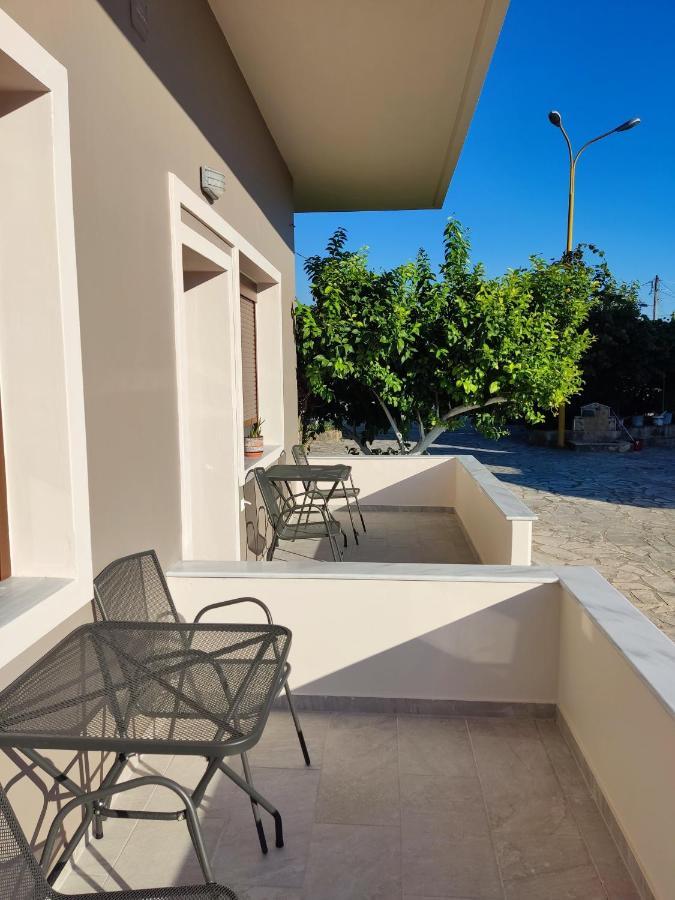 Erietta Rooms Paramythia Buitenkant foto