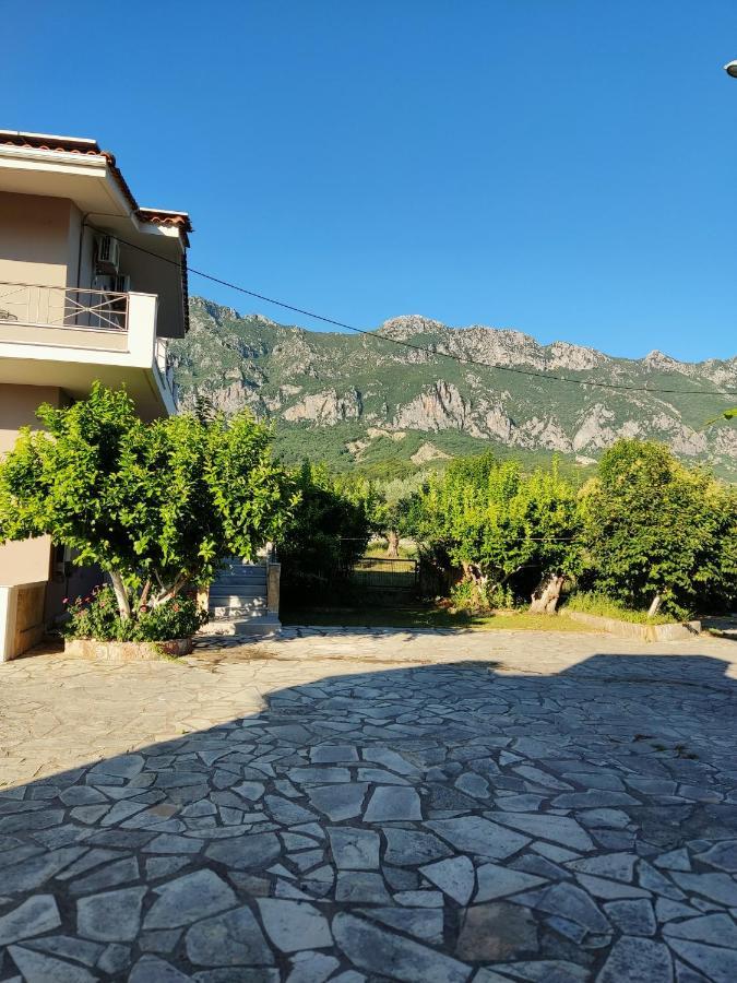 Erietta Rooms Paramythia Buitenkant foto